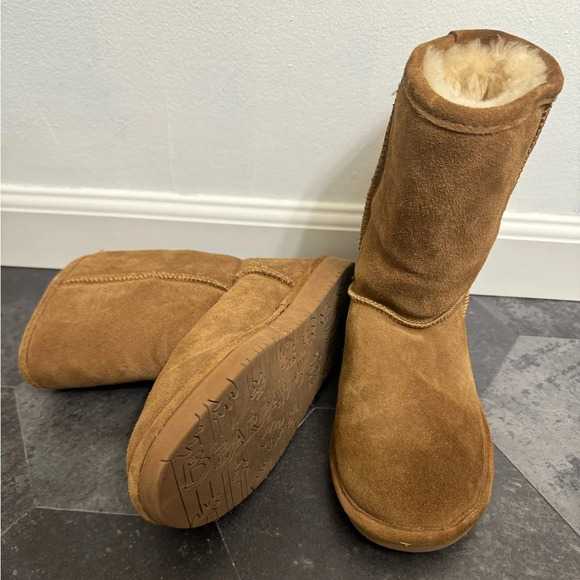 Bearpaw Women’s classic winter slip on boots with lining - Picture 1 of 12